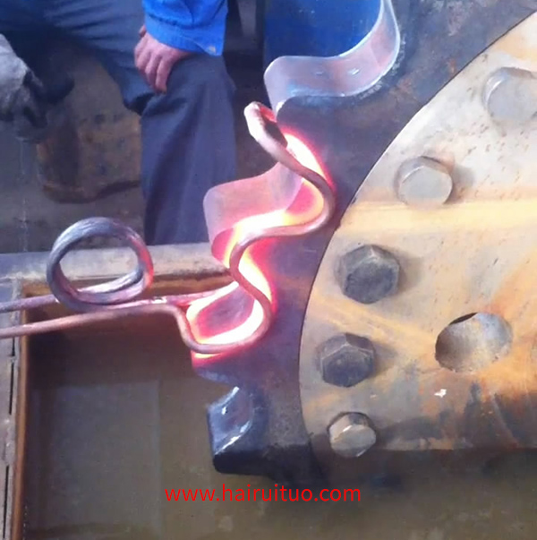 大齒輪淬火用中高頻感應(yīng)加熱設(shè)備