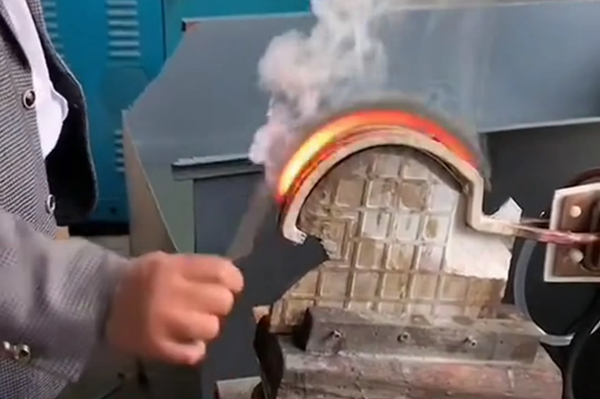 超高頻淬火設(shè)備鐮刀淬火