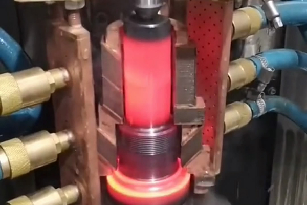 齒輪軸淬火設(shè)備-中頻感應(yīng)淬火機(jī)床