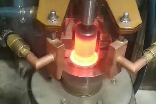 中頻淬火設(shè)備軸淬火機(jī)床