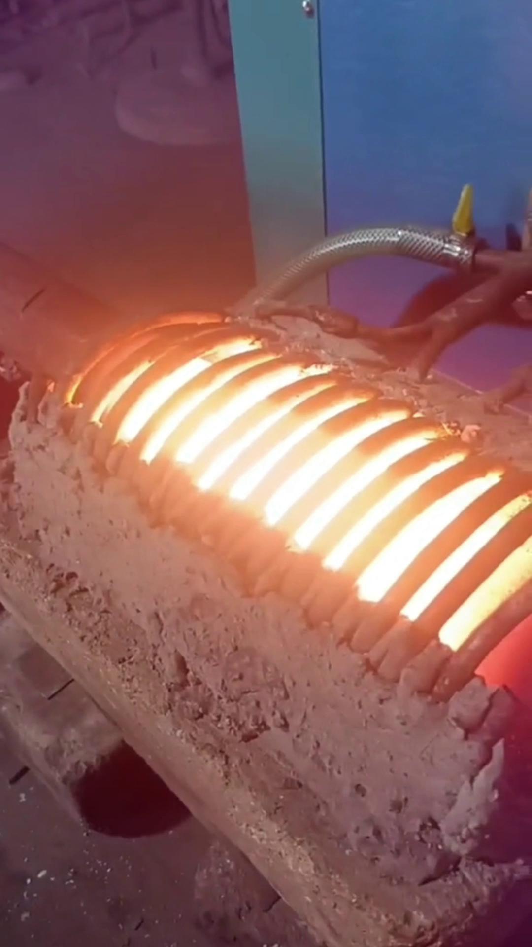 中頻感應加熱設備-棒料加熱爐