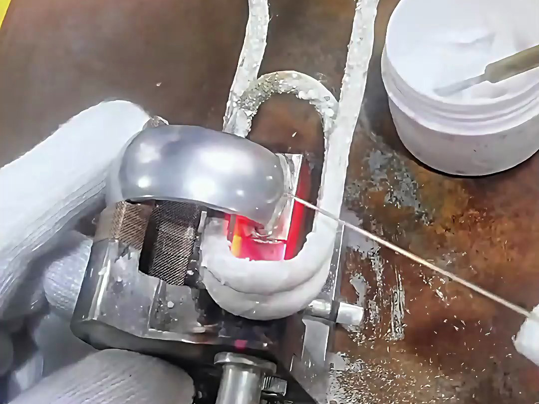 壓力表接頭高頻焊接工藝全解析：多材質適配與自動化應用