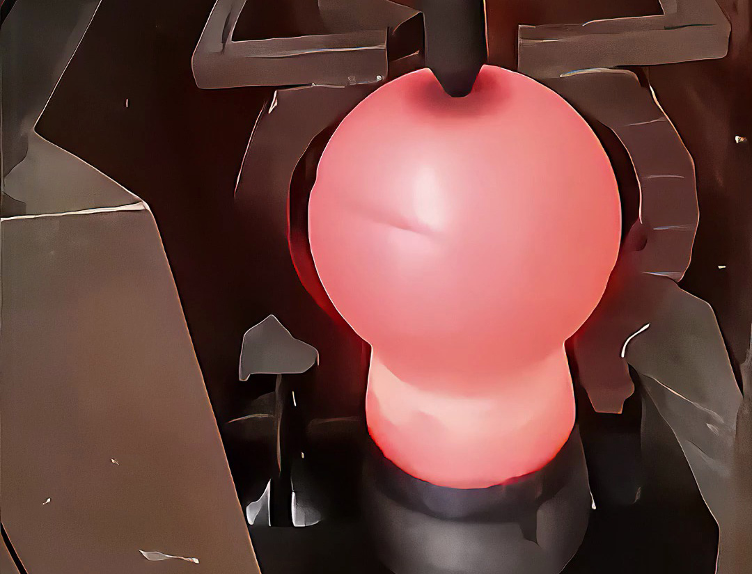 高頻淬火機床對球頭的淬火熱處理：曲面強化的精準解決方案