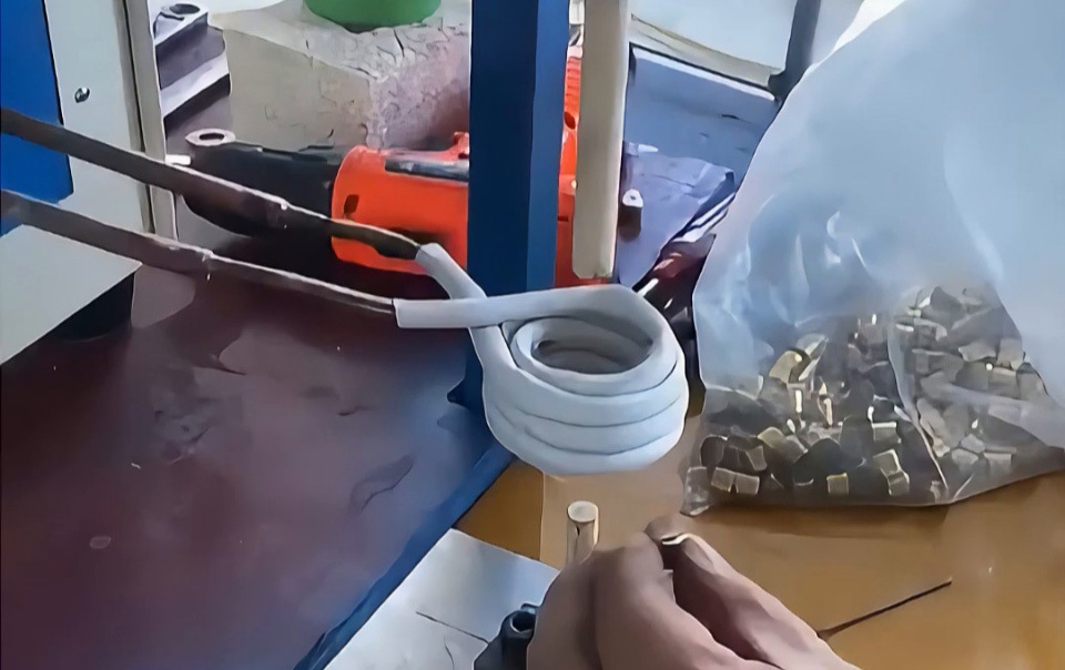 銅端子焊接效率革命 海拓自動化高頻焊接工藝全程揭秘