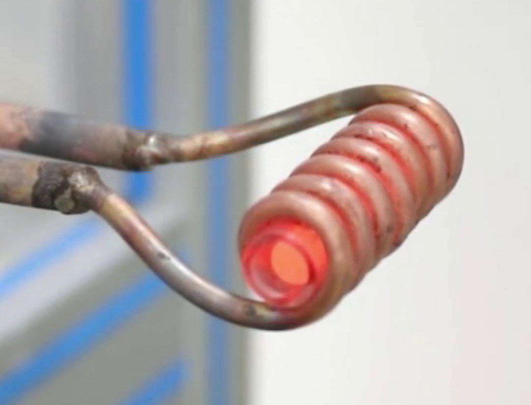 感應加熱具有許多優點,如加熱速度快、加熱均勻、可控性強等