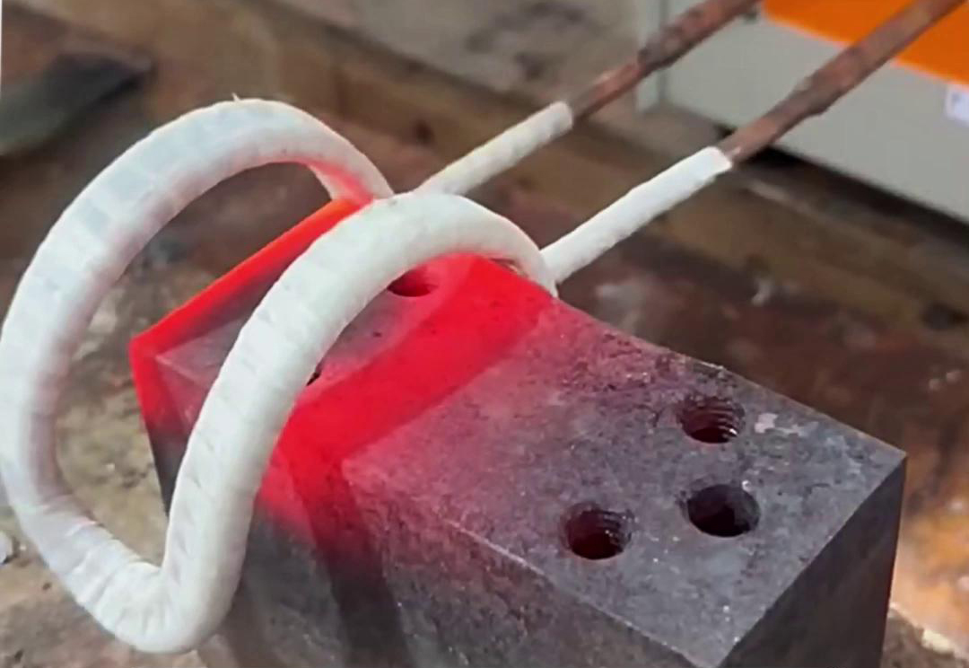 高頻感應(yīng)加熱機(jī)，適用各類金屬非接觸式加熱熱處理